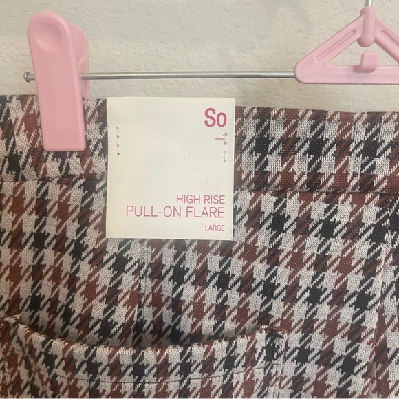 SO. Knit Flare Stretchy legging. Size L, Checkard - Picture 3 of 7